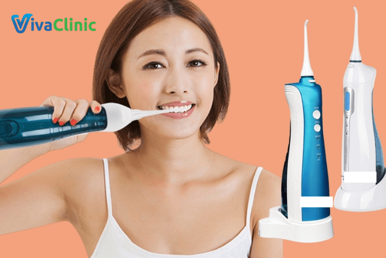 máy tăm nước cầm tay